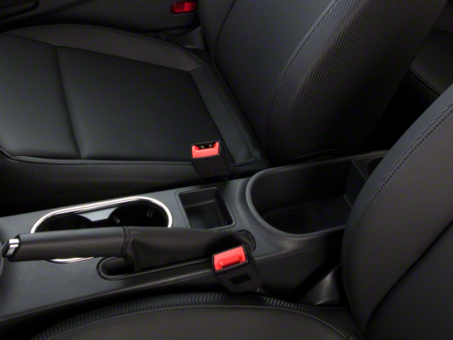 2012 Volkswagen Beetle 2.0T Turbo w/Sound/Nav PZEV