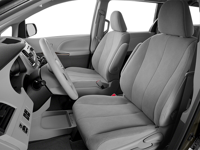 2014 Toyota Sienna XLE V6 8 Passenger