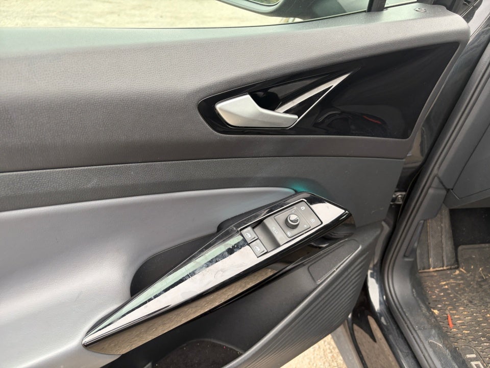 2021 Volkswagen ID.4 Pro