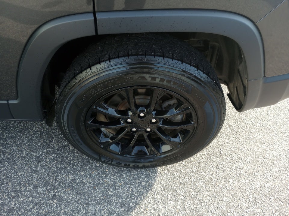 2023 Jeep Cherokee Altitude Lux 4x4