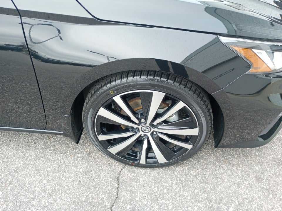 2021 Nissan Altima SR VC-Turbo FWD