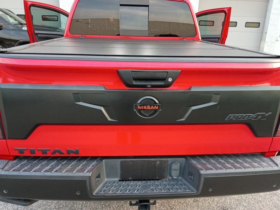 2021 Nissan TITAN Crew Cab PRO-4X 4x4