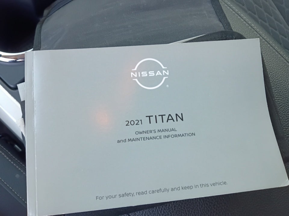 2021 Nissan TITAN SV