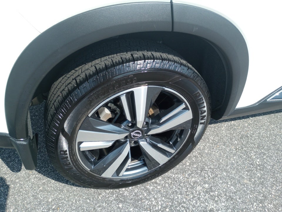 2023 Nissan Rogue Platinum FWD