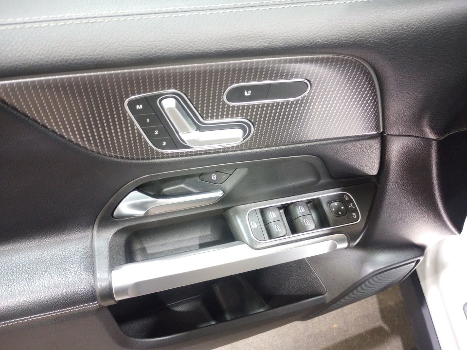 2021 Mercedes-Benz GLB 250 GLB 250