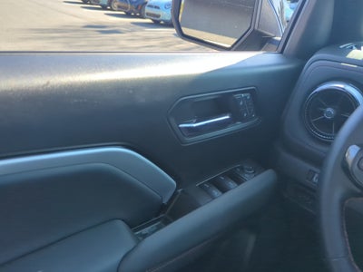 2023 Chevrolet Colorado 4WD Crew Cab Short Box Z71