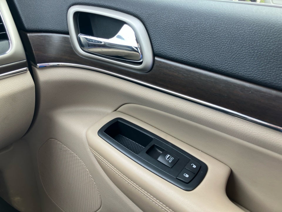 2017 Jeep Grand Cherokee Limited 4x2