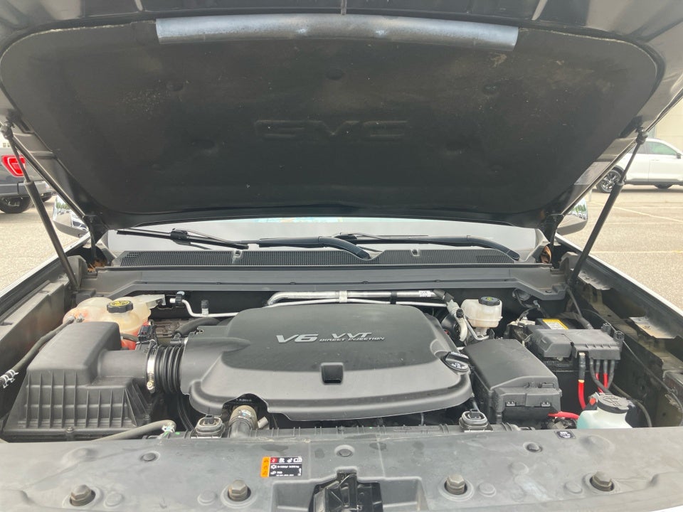 2022 GMC Canyon 4WD Crew Cab Short Box Denali