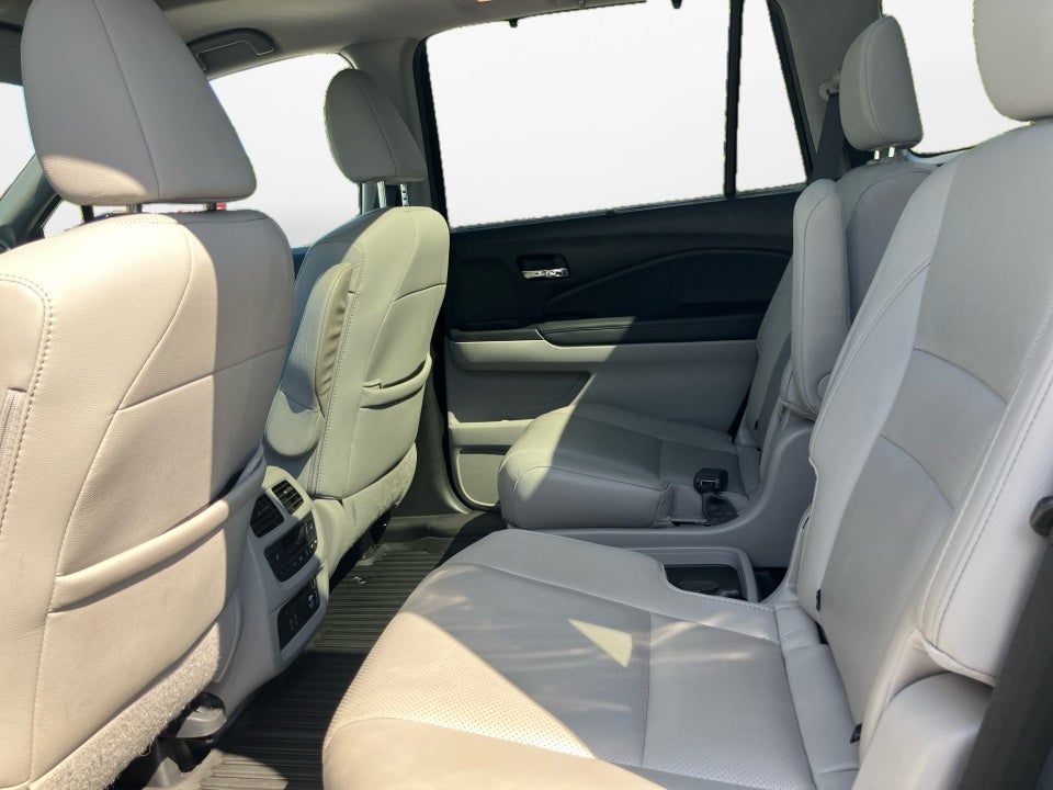 2021 Honda Pilot AWD Elite