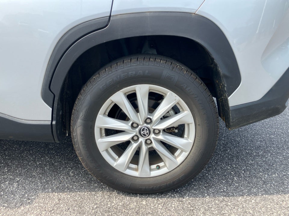 2023 Toyota Corolla Cross LE