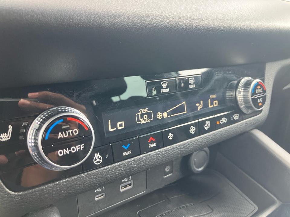 2023 Mitsubishi Outlander SEL