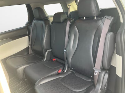 2022 Kia Carnival MPV LX Seat Package