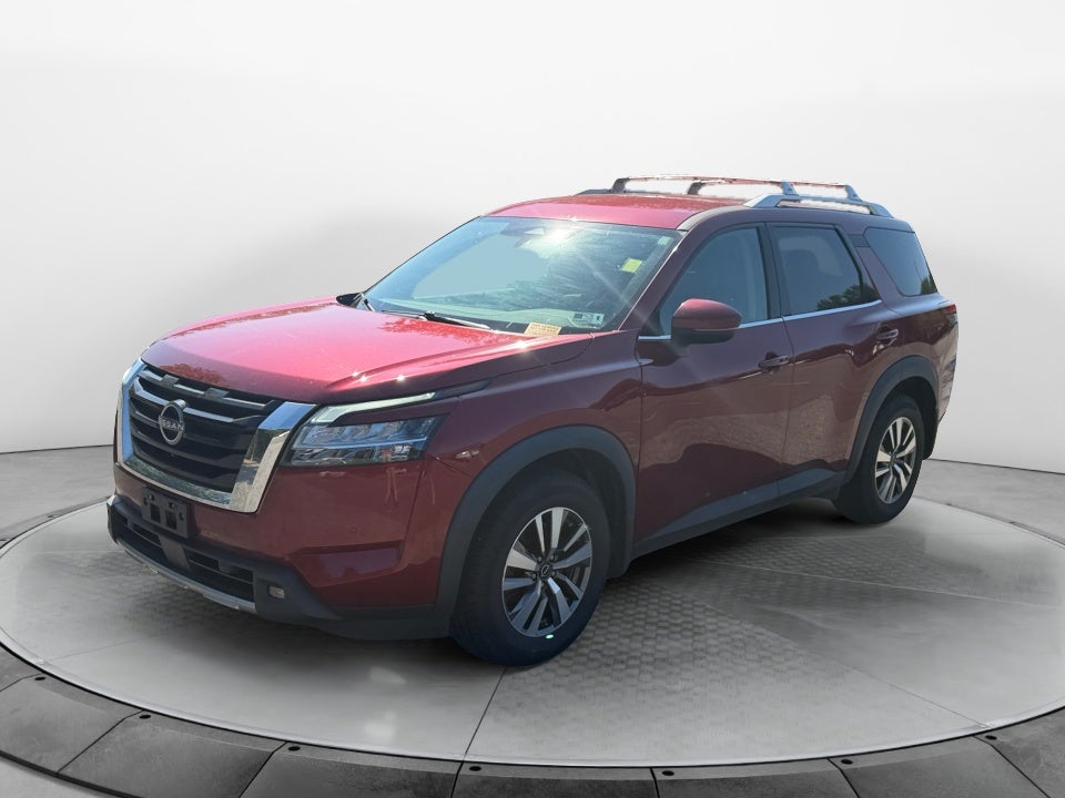 2022 Nissan Pathfinder SL