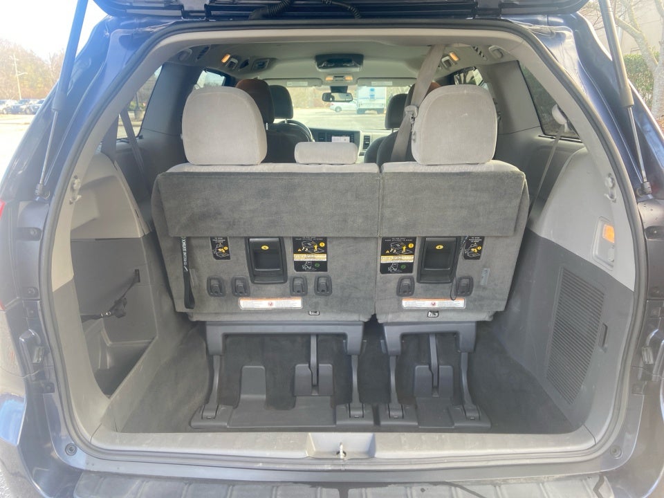 2018 Toyota Sienna LE 8 Passenger