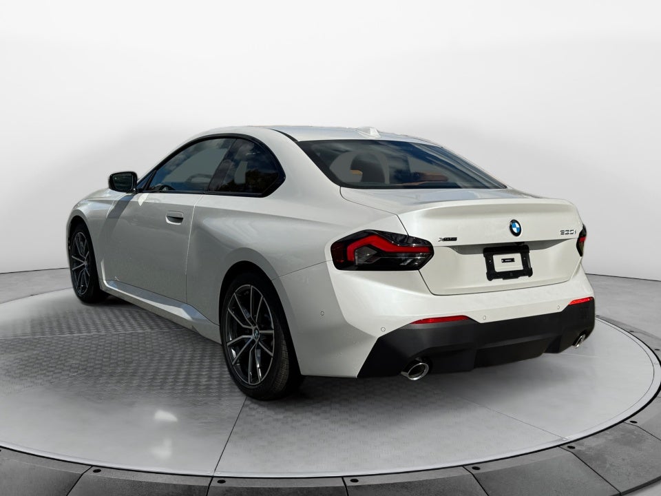 2025 BMW 230i xDrive