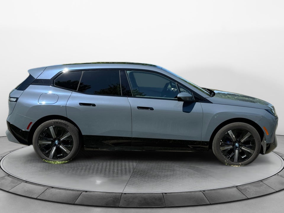 2023 BMW iX xDrive50