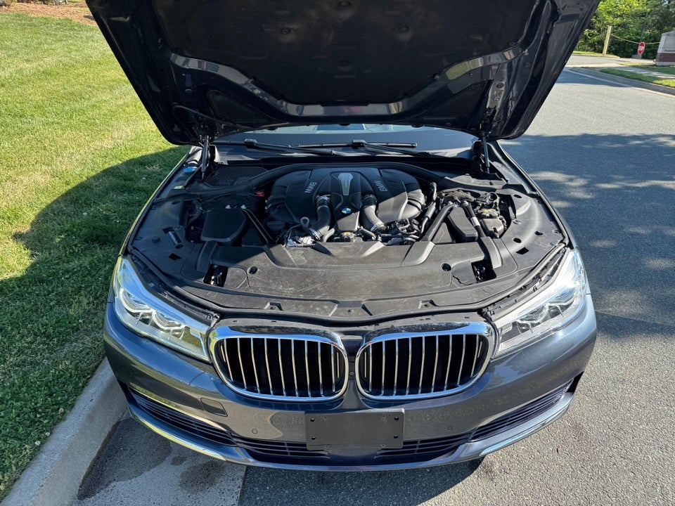 2016 BMW 750i xDrive