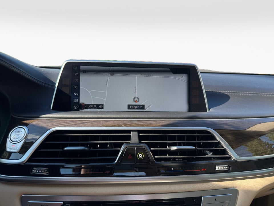 2016 BMW 750i xDrive