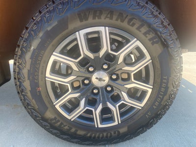 2025 Chevrolet Colorado 4WD Z71