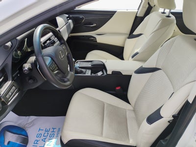 2022 Lexus ES 300h ES 300h