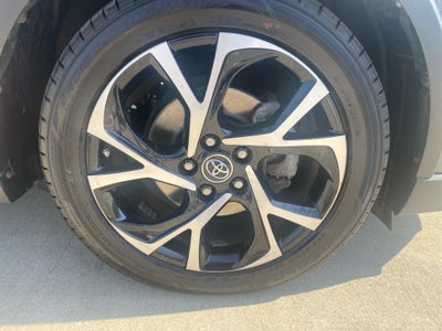 2018 Toyota C-HR XLE