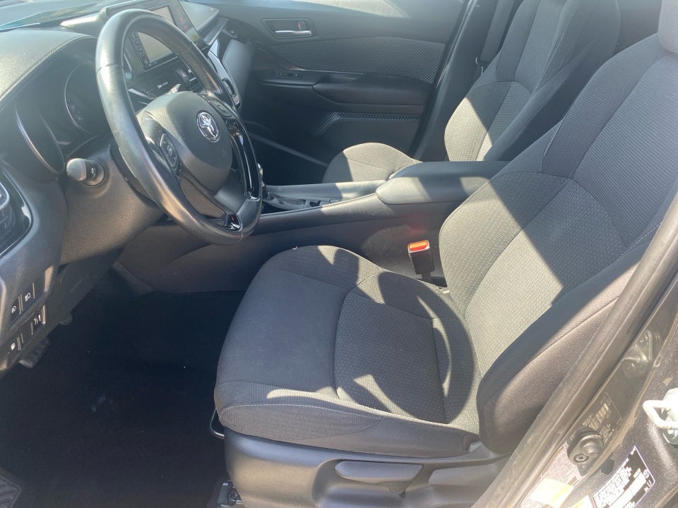 2018 Toyota C-HR XLE