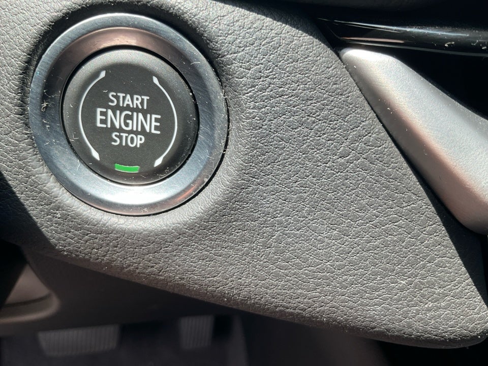 2024 Cadillac XT4 FWD Premium Luxury