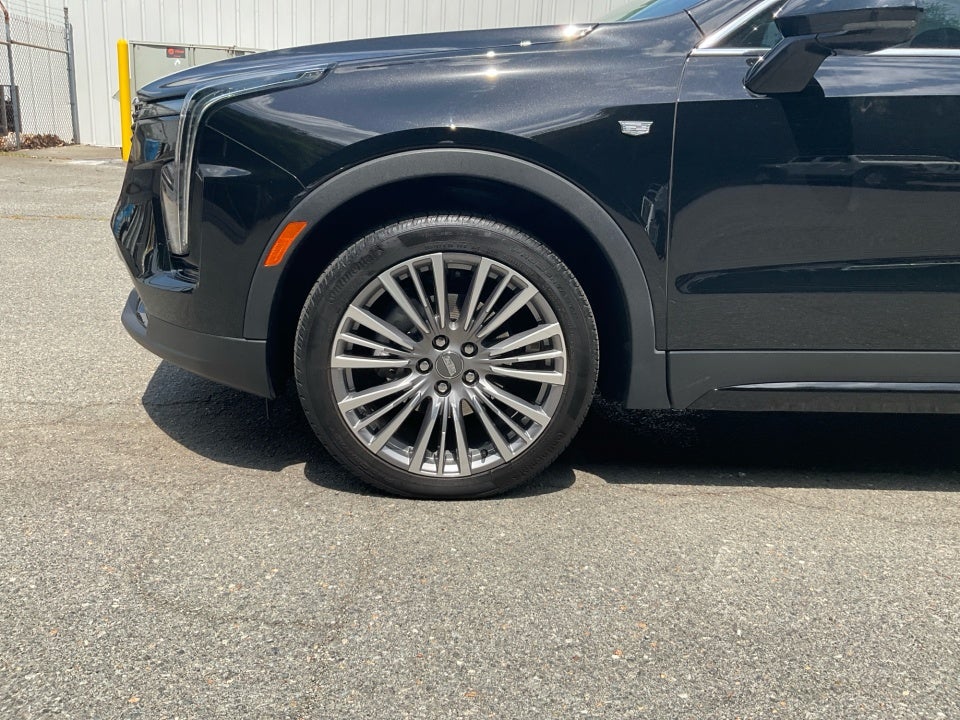 2024 Cadillac XT4 FWD Premium Luxury