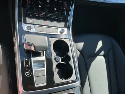 2025 Audi Q7 Premium 45 TFSI quattro Tiptronic