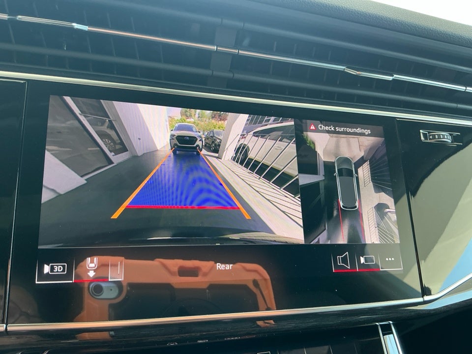 2025 Audi Q7 Premium 45 TFSI quattro Tiptronic