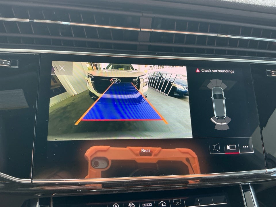 2022 Audi Q7 Premium 45 TFSI quattro Tiptronic