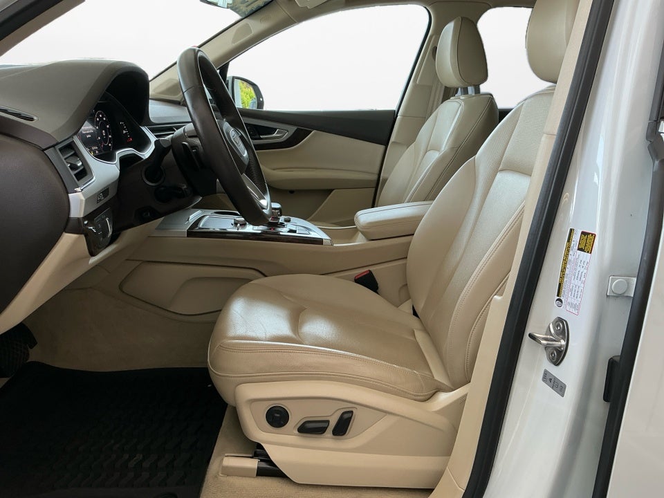 2019 Audi Q7 45 Premium
