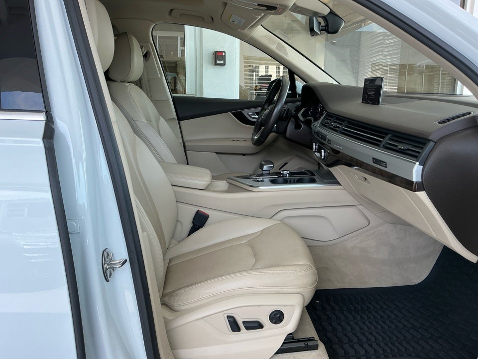 2019 Audi Q7 45 Premium
