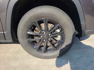 2023 Jeep Cherokee Altitude Lux 4x4