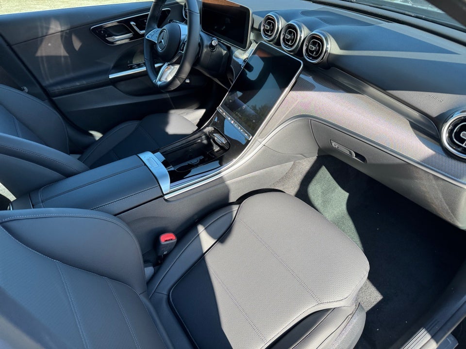 2025 Mercedes-Benz C 300 C 300