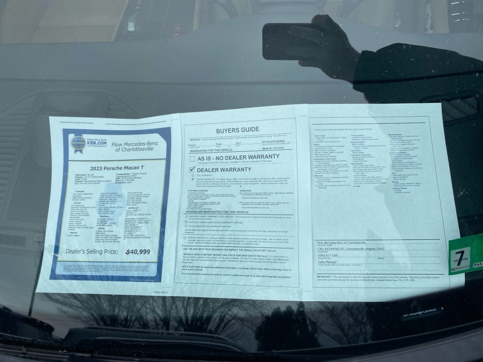 2023 Porsche Macan Base