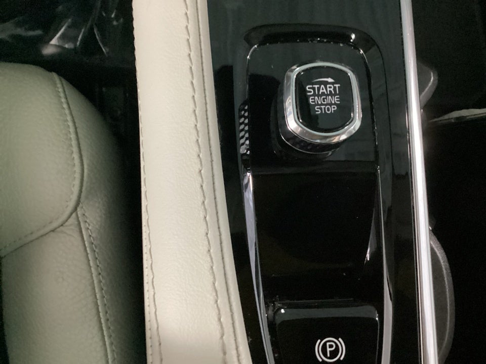 2023 Volvo XC90 Plus