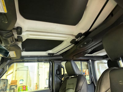 2024 Jeep Wrangler 4-Door Sahara 4x4