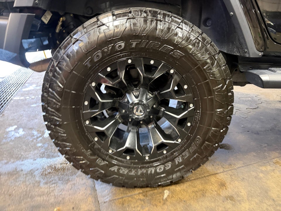 2024 Jeep Wrangler 4-Door Sahara 4x4