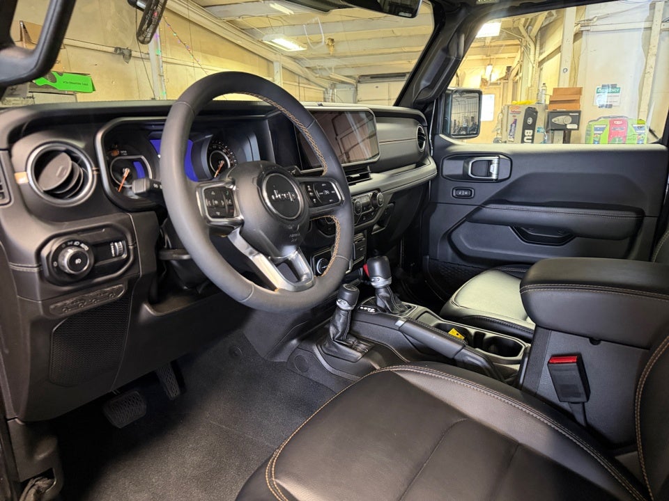 2024 Jeep Wrangler 4-Door Sahara 4x4