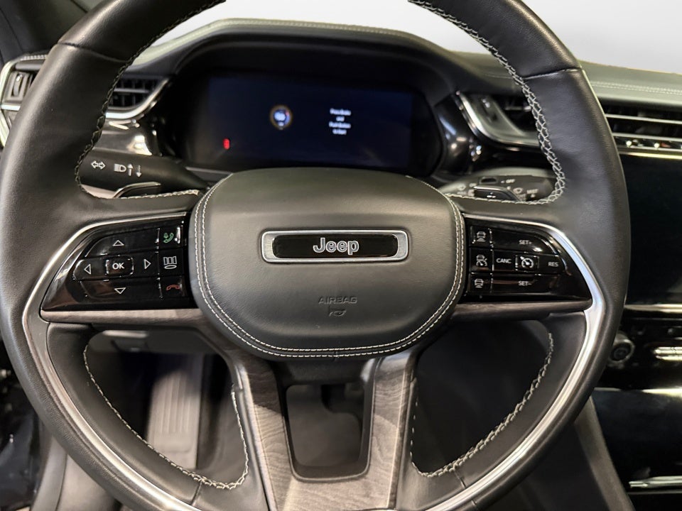 2022 Jeep Grand Cherokee Overland 4x4