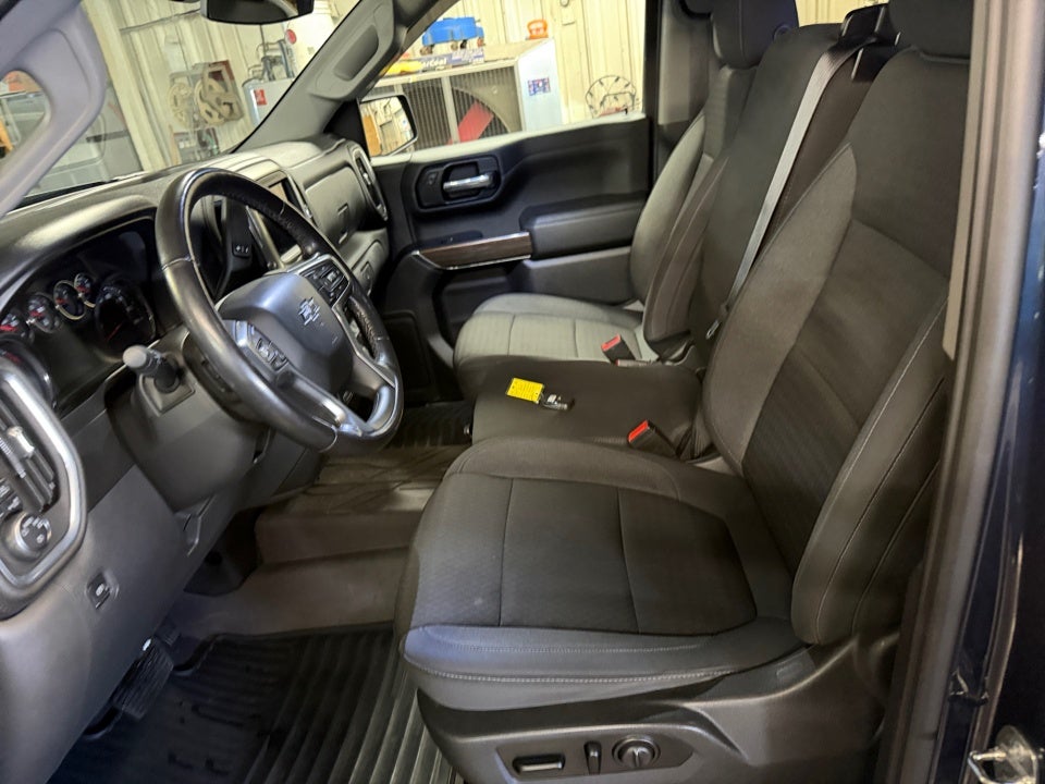 2021 Chevrolet Silverado 1500 4WD Crew Cab Short Bed RST