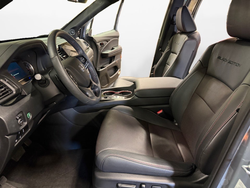 2024 Honda Passport AWD Black