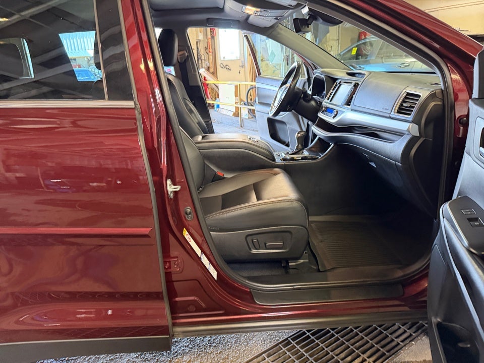 2019 Toyota Highlander Hybrid XLE