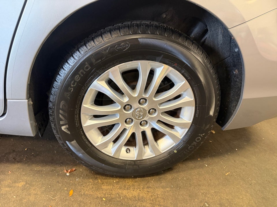 2016 Toyota Sienna XLE Premium