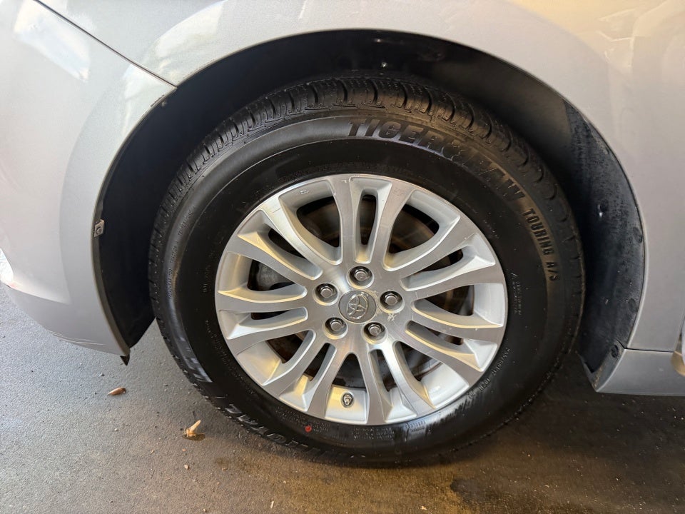 2016 Toyota Sienna XLE Premium
