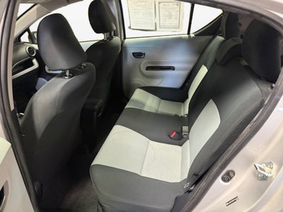 2014 Toyota Prius c Three