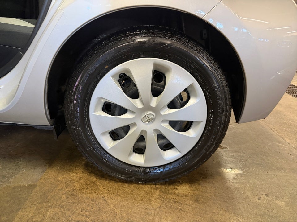 2014 Toyota Prius c Three