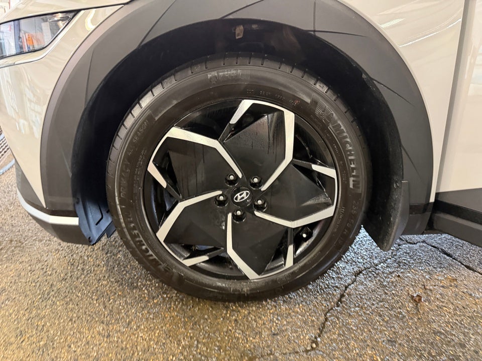 2022 Hyundai IONIQ 5 SEL