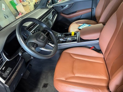 2021 Audi Q7 Premium Plus 45 TFSI quattro Tiptronic